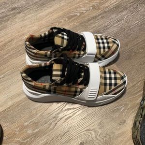 Burberry Sneakers
